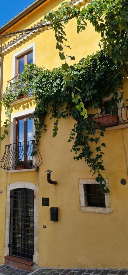 Scaccia Pensieri Villa Cerchio ภายนอก รูปภาพ