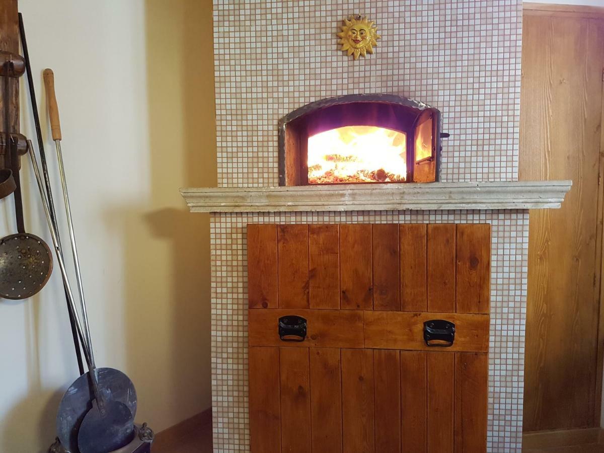 Scaccia Pensieri Villa Cerchio ภายนอก รูปภาพ