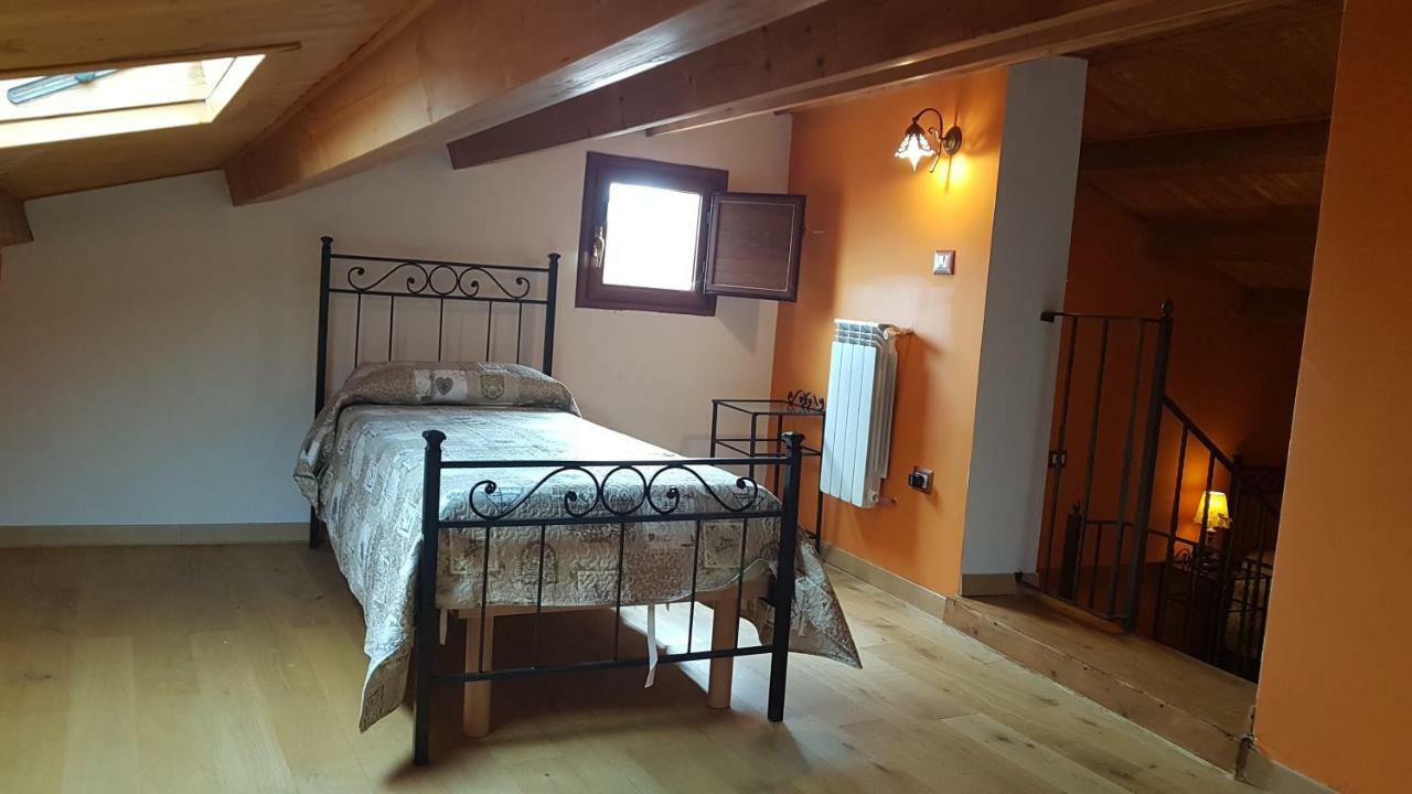 Scaccia Pensieri Villa Cerchio ภายนอก รูปภาพ