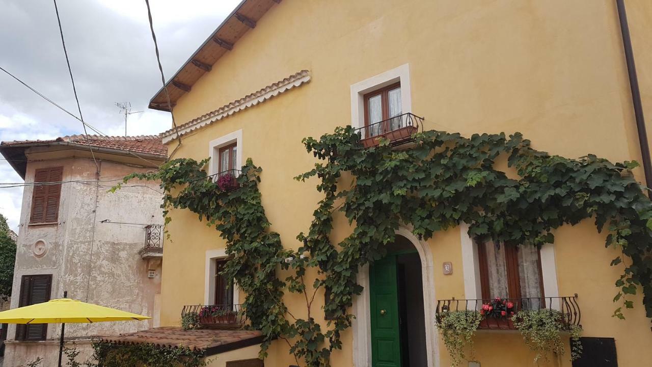 Scaccia Pensieri Villa Cerchio ภายนอก รูปภาพ