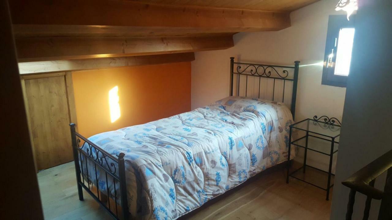 Scaccia Pensieri Villa Cerchio ภายนอก รูปภาพ